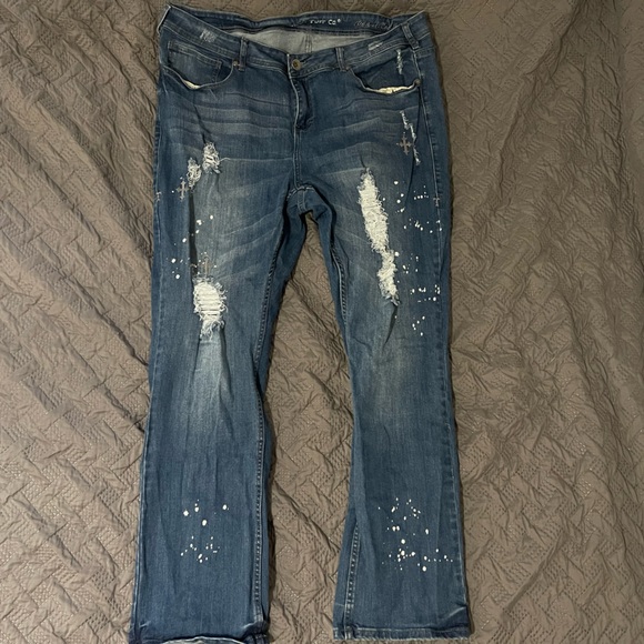 Cowgirl Tuff woman’s jeans - Picture 1 of 3